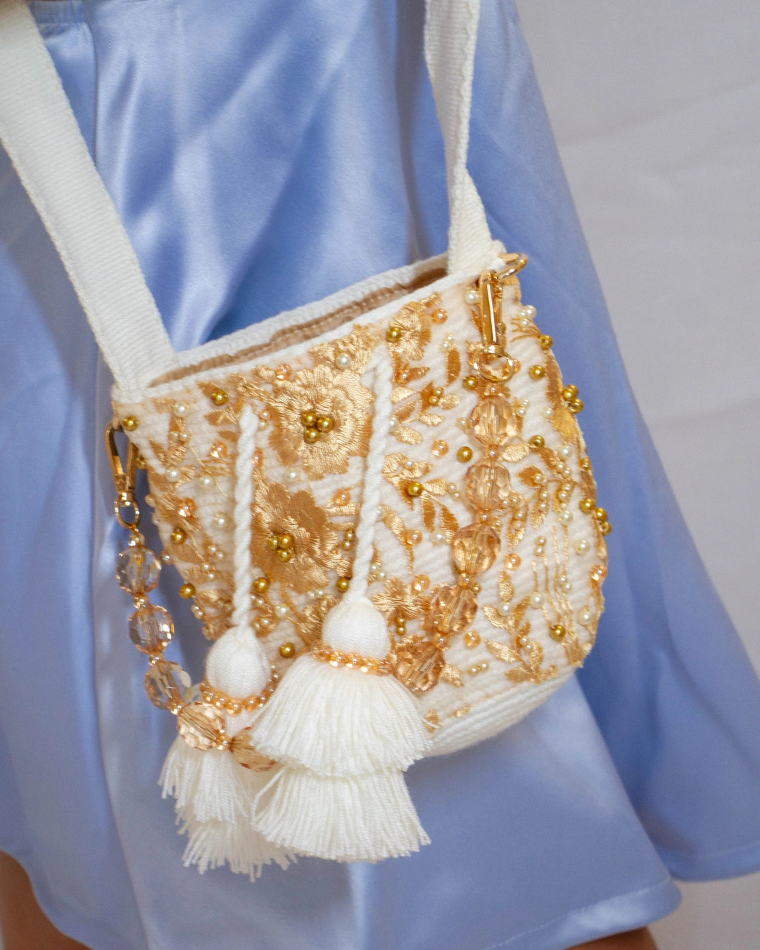 Mochila recamada doble uso golden garden