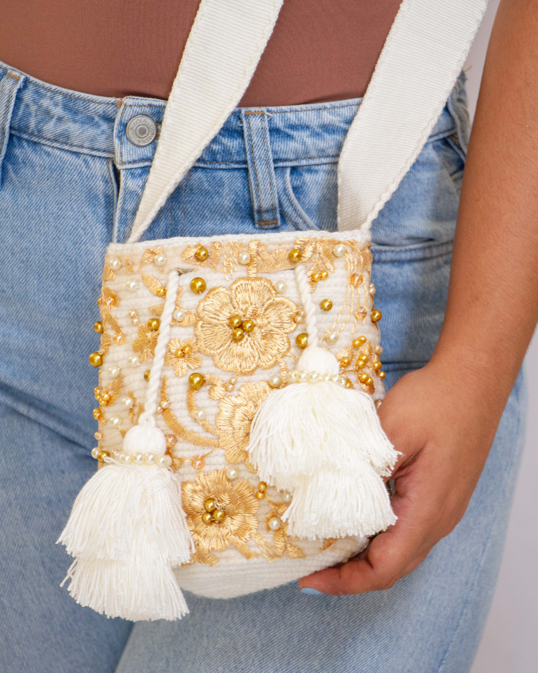 Mochila recamada golden garden blanca