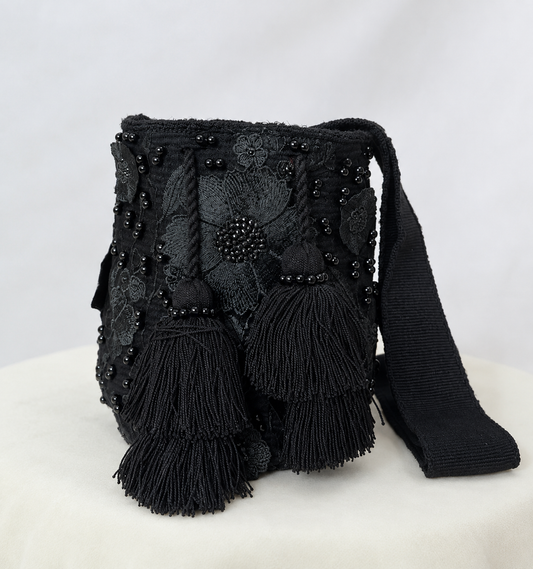 Mochila recamada Atenea