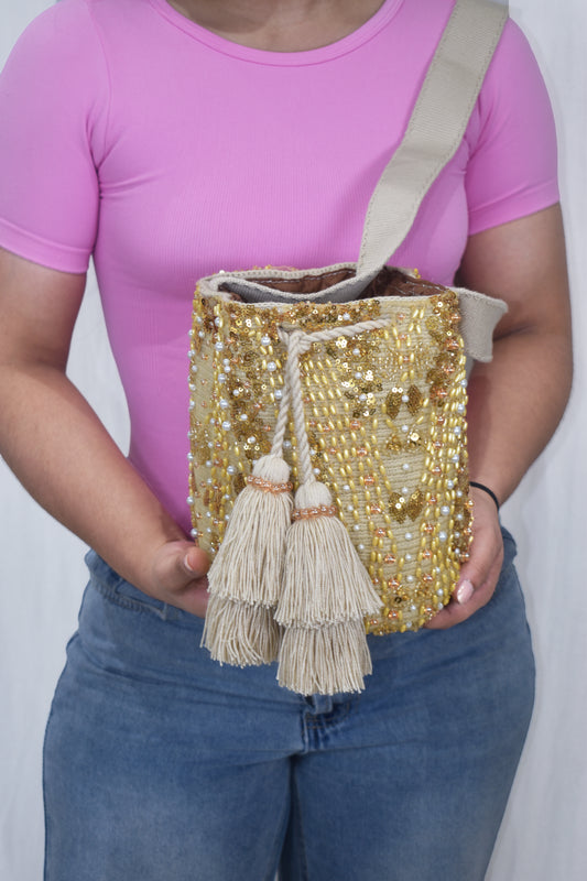 Mochila recamada Velvet Golden